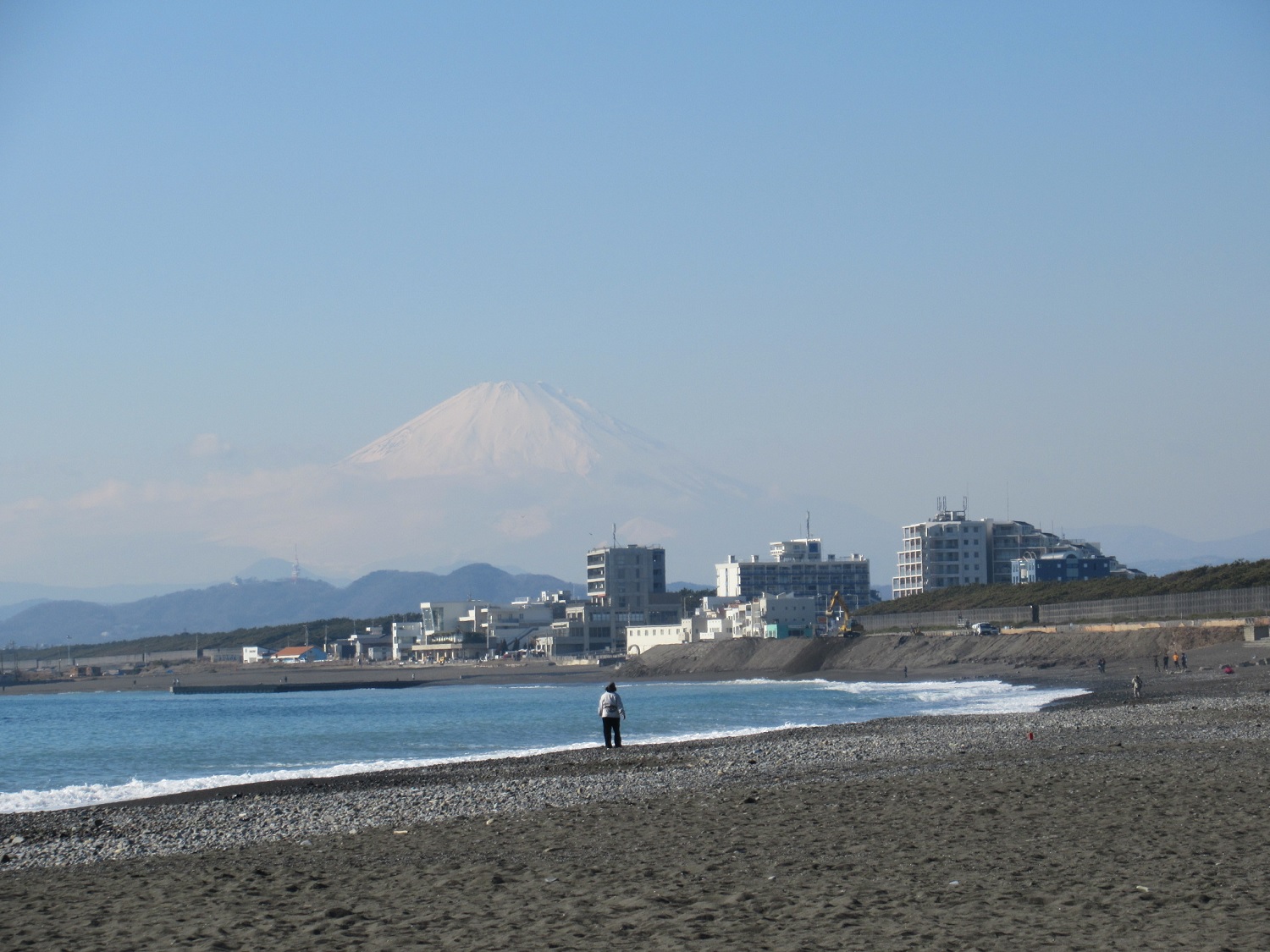 Chigasaki beach and Mt. Fuji